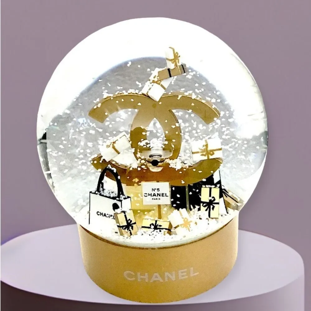 SNOW GLOBE GOLD LIMITED EDITION